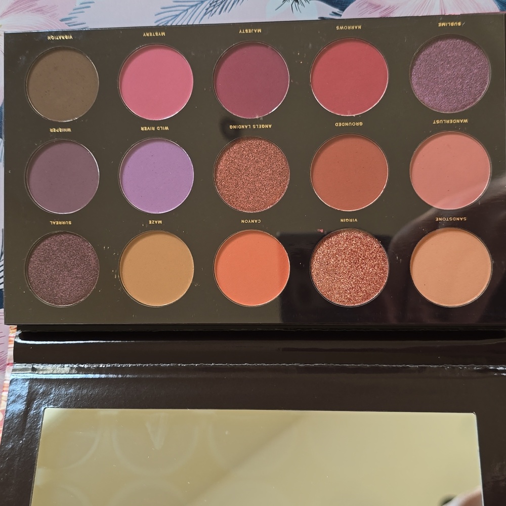 HipDot Zion Pressed Pigment Palette